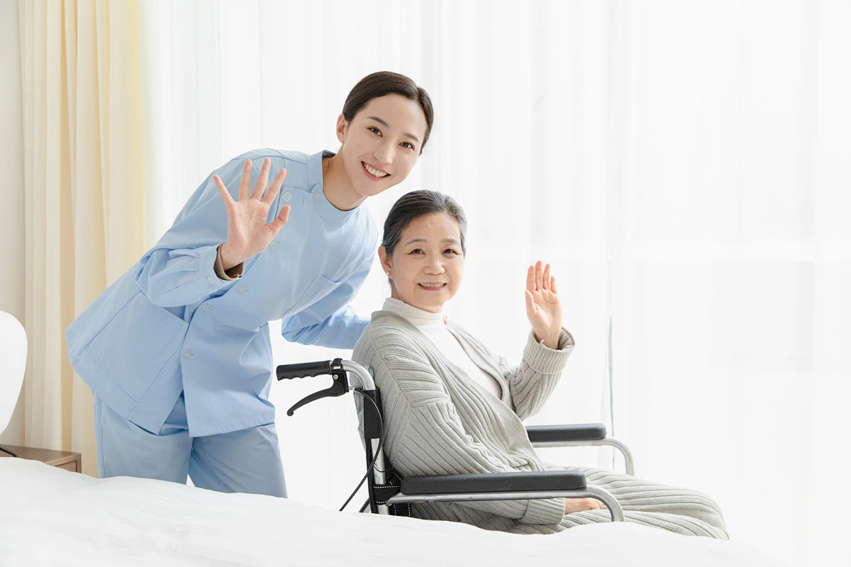 银龄享老 - 老人快乐生活